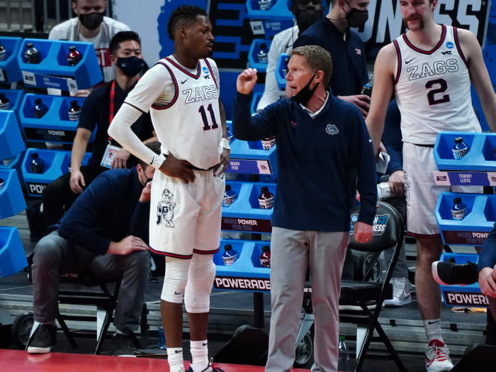 Gonzaga coach Mark Few and guard Joel Ayayi